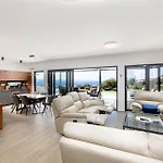 Mit Beheiztem Pool In Gracia Apartman