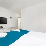 Apartman Mit Beheiztem Pool In Gracia Stara Baska