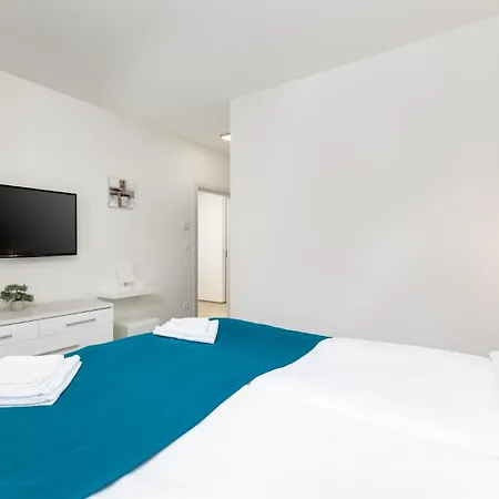 Apartman Mit Beheiztem Pool , 3x Sup Boards In Gracia Stara Baska