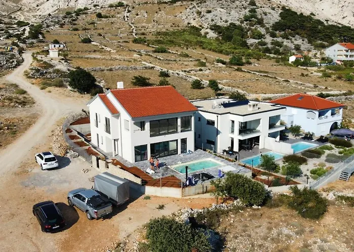 Mit Beheiztem Pool In Gracia