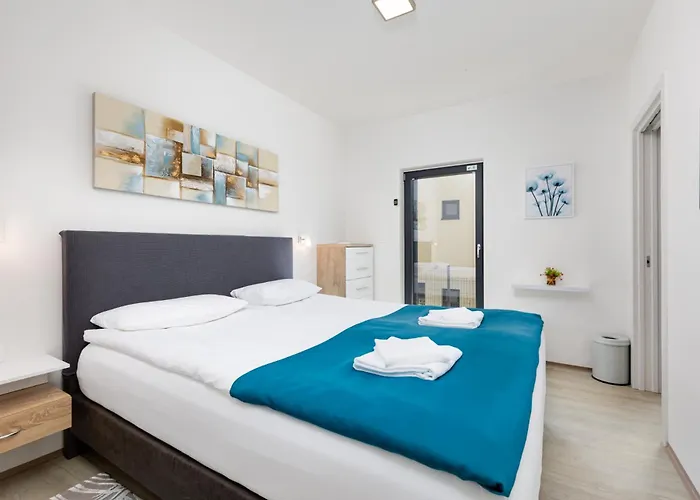 Apartment Mit Beheiztem Pool In Gracia *