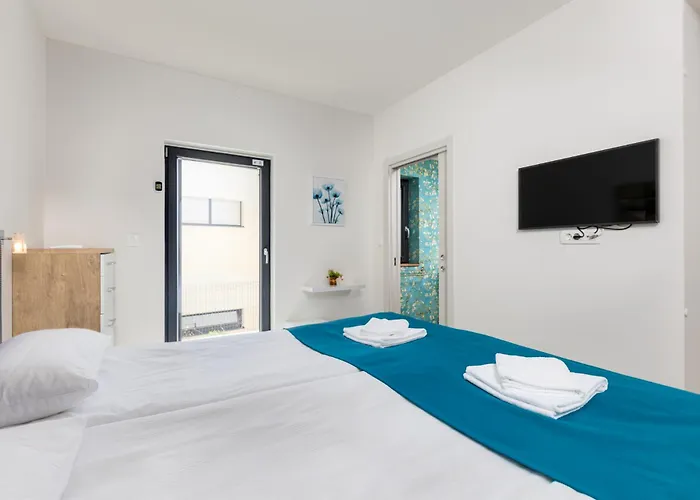 Mit Beheiztem Pool In Gracia Apartment Stara Baska