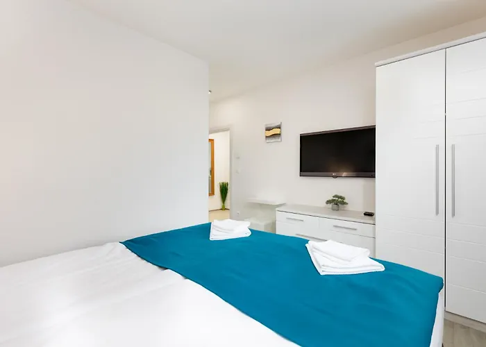 Apartment Mit Beheiztem Pool In Gracia *