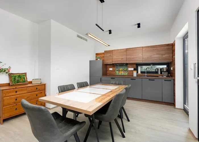 Mit Beheiztem Pool In Gracia Apartment