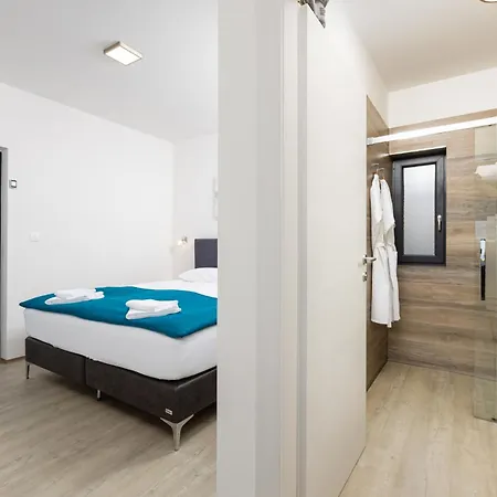 Mit Beheiztem Pool In Gracia